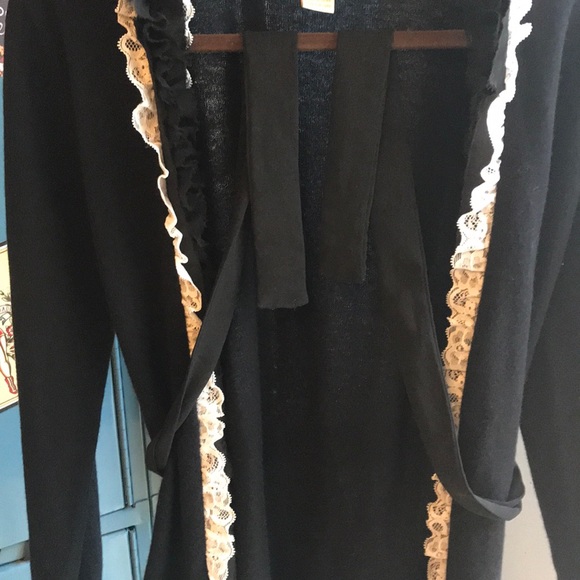 Peck & Peck Wool/Cashmere Black Cardigan 🍀 - Picture 3 of 8